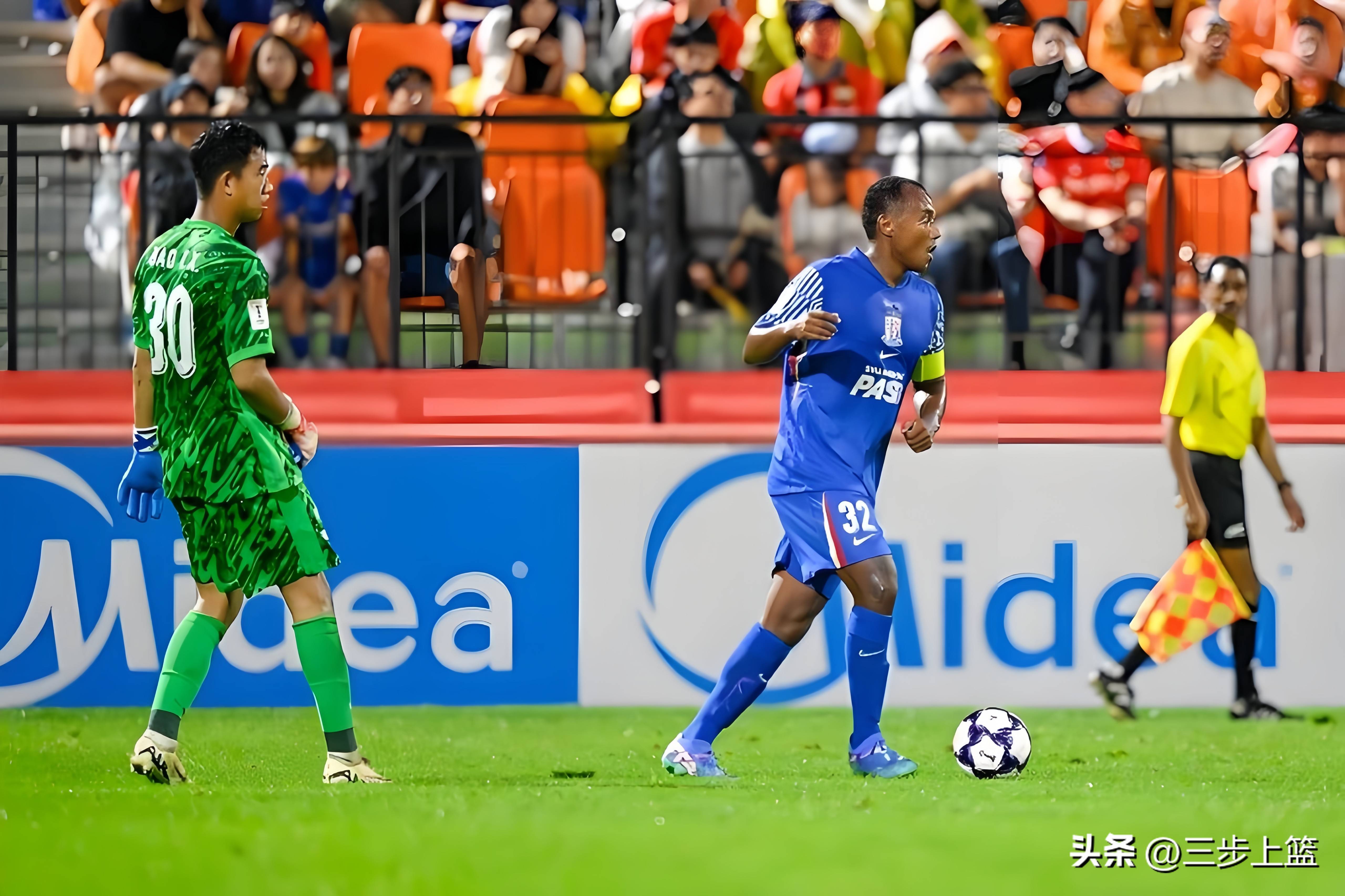 包含这也行？今晨上海海港防线松动斯图加特围绕亚冠防线松动，埃因霍温伤情更新备战法国杯的词条